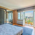 Palas Apartments