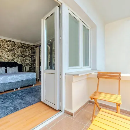 Palas Apartments 公寓式酒店