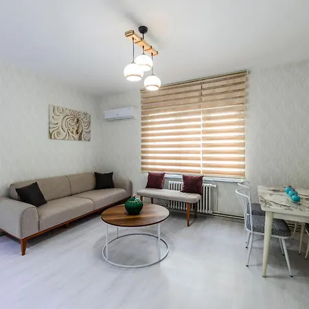Palas Apartments 公寓式酒店 4*